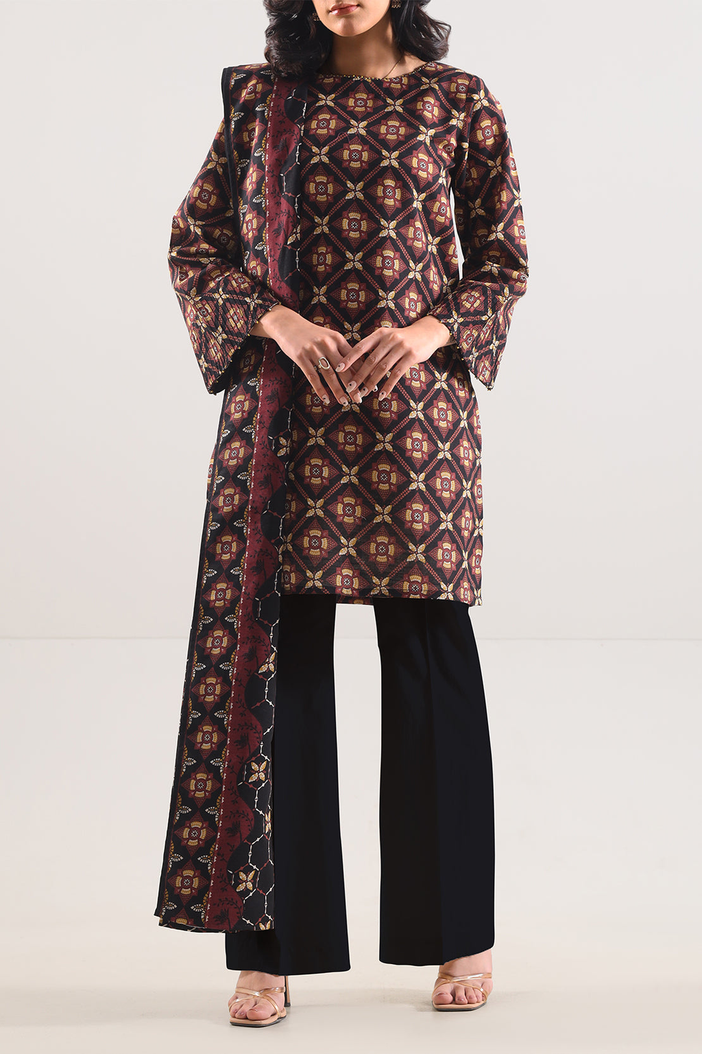 SAYA Printed Cotton Khaddar 3PC | SA-1028