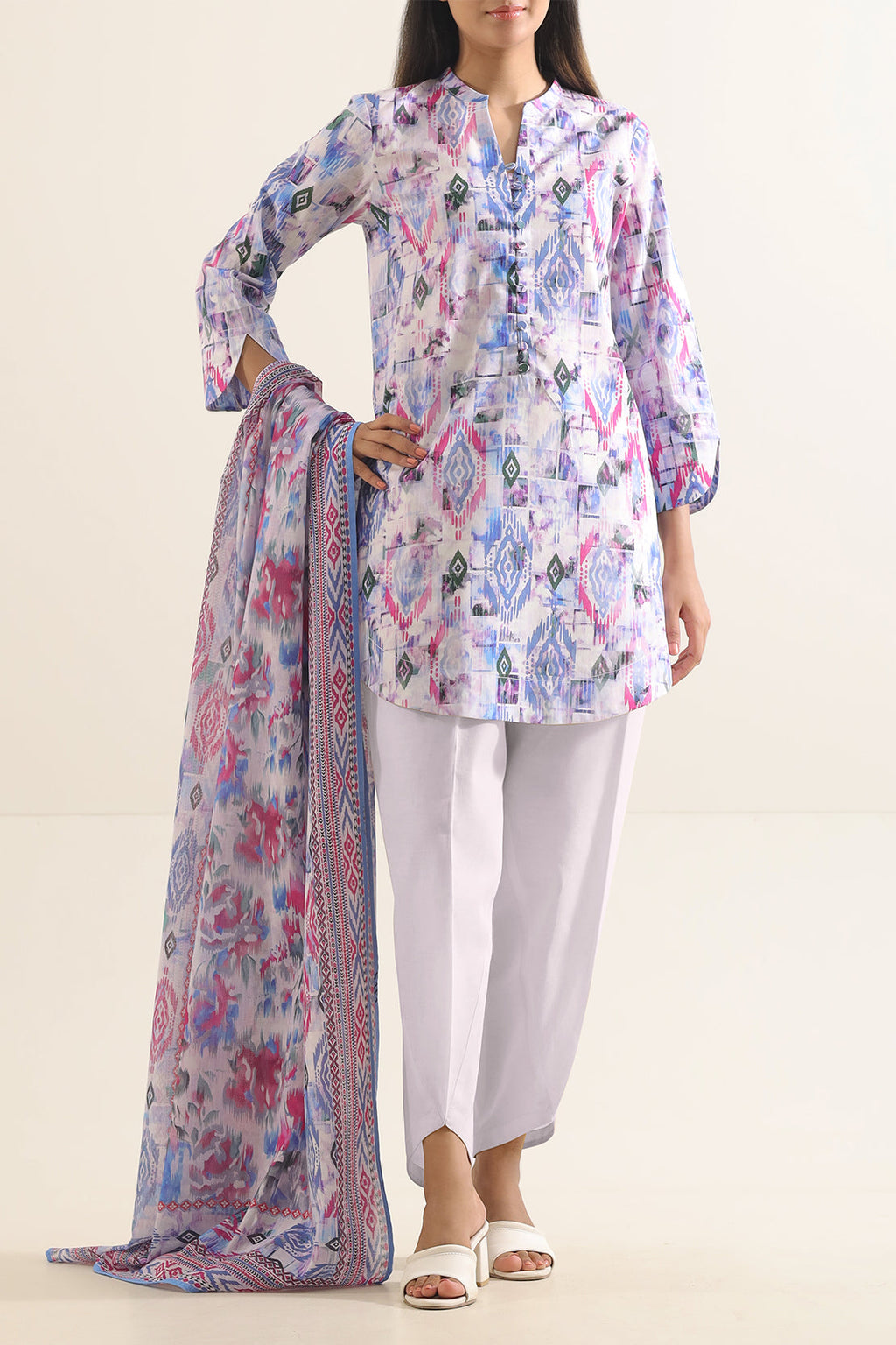 SAYA Printed Lawn 3-Piece Unstitched Suit | SA-1016
