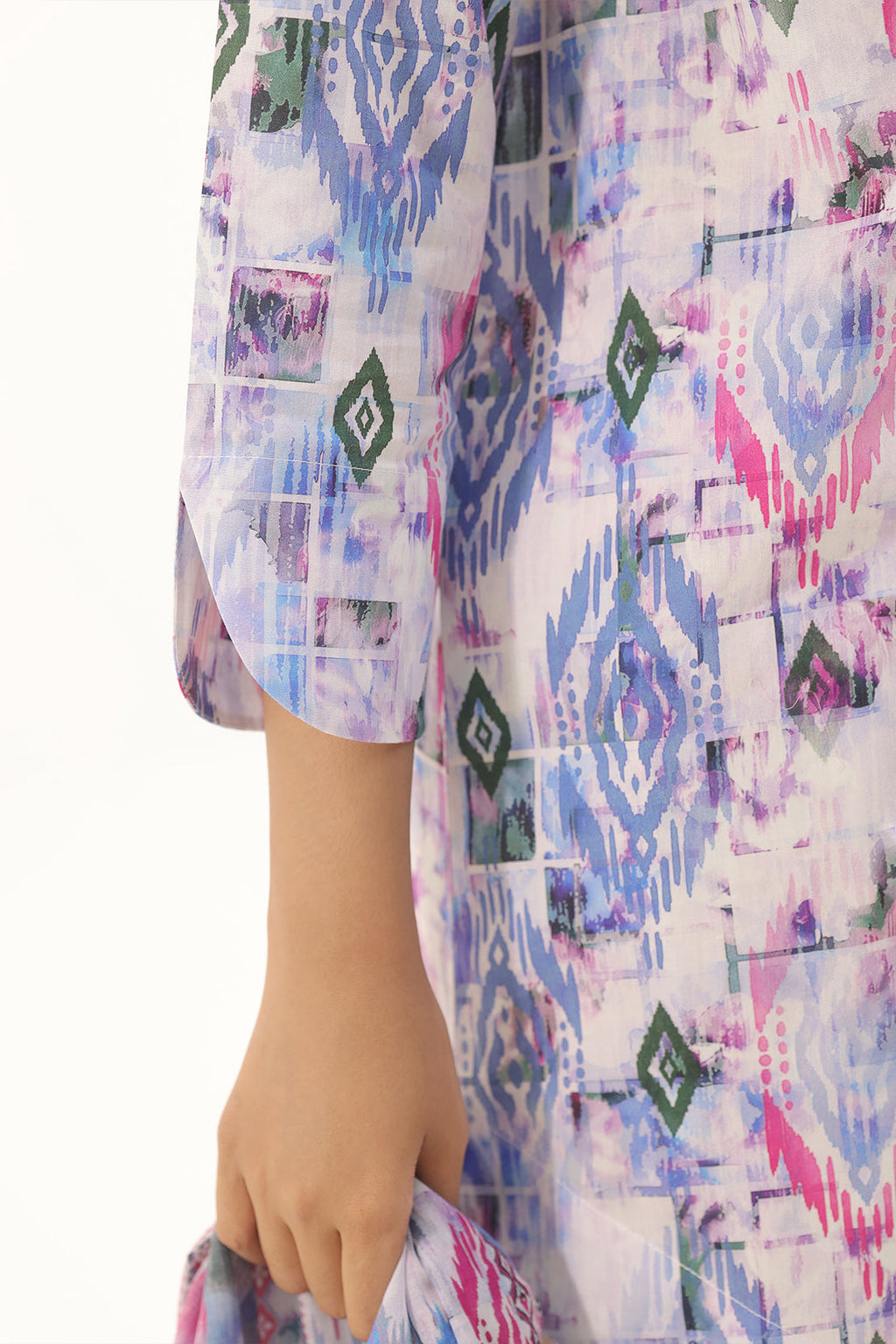 SAYA Printed Lawn 3-Piece Unstitched Suit | SA-1016