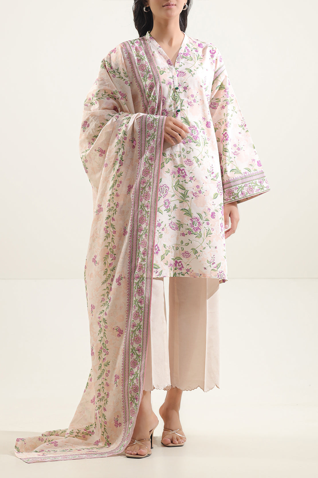 SAYA Printed Lawn 3-Piece Unstitched Suit | SA-1018