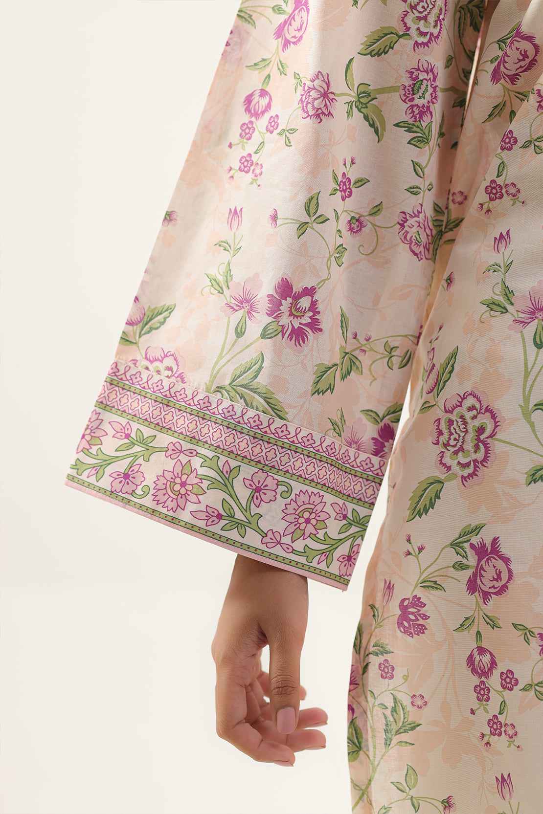 SAYA Printed Lawn 3-Piece Unstitched Suit | SA-1018