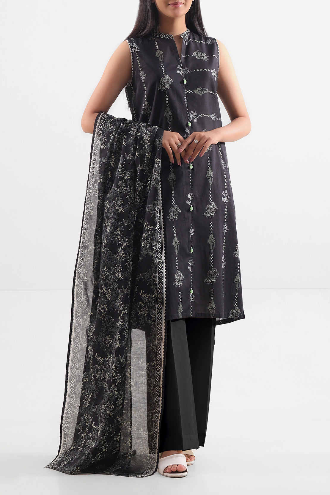 SAYA Printed Lawn 3-Piece Unstitched Suit | SA-1017