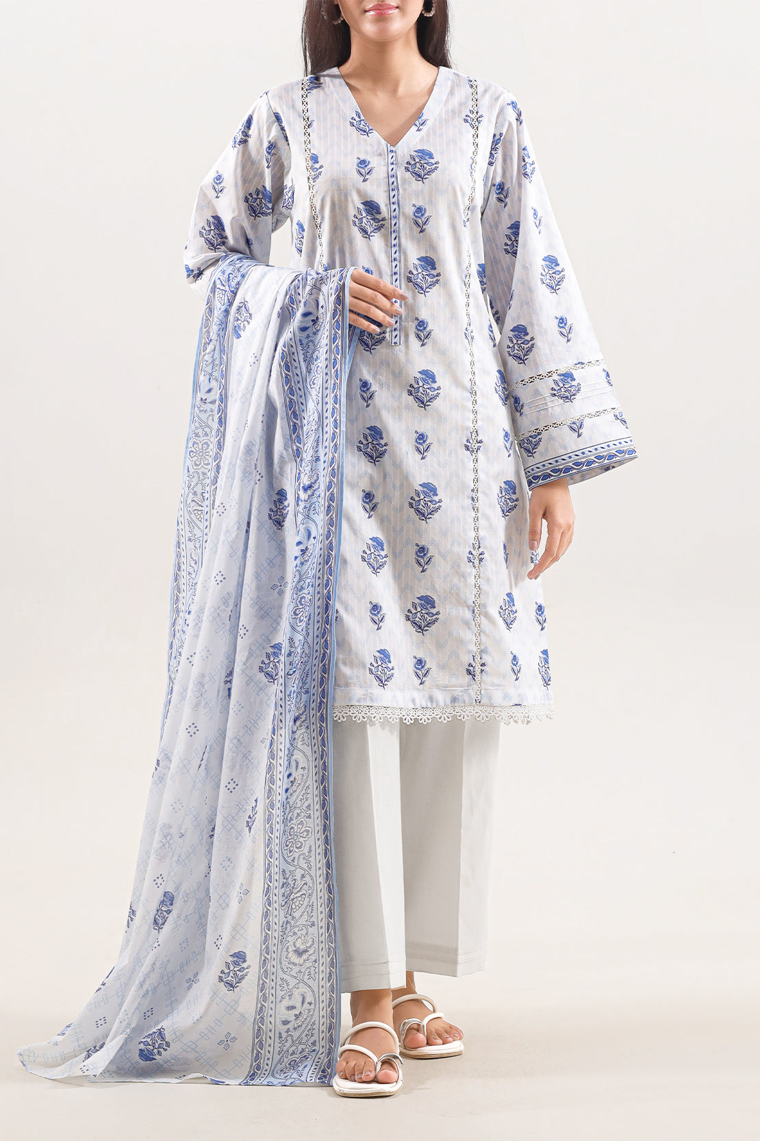 SAYA Printed Lawn 3-Piece Unstitched Suit | SA-1008