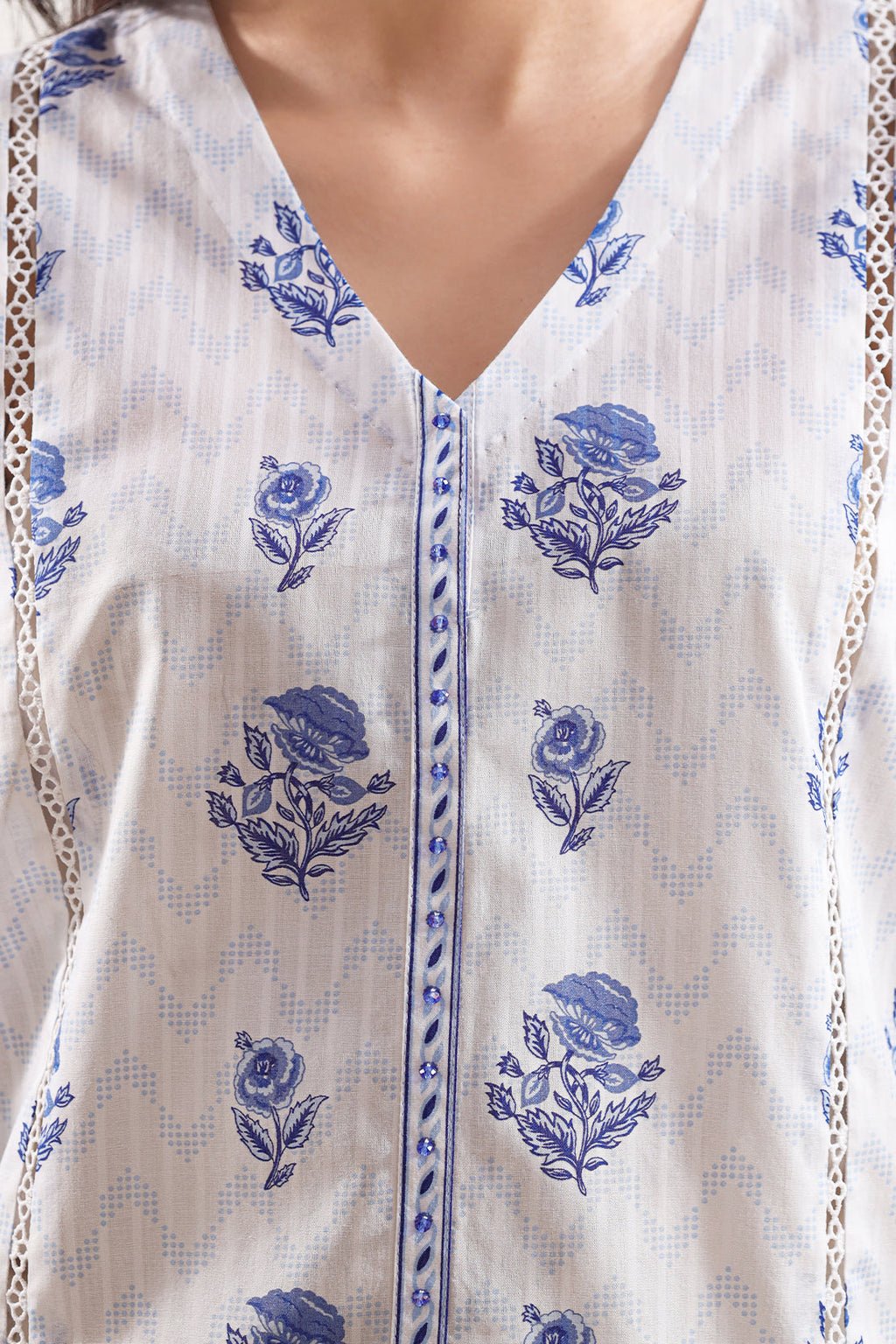 SAYA Printed Lawn 3-Piece Unstitched Suit | SA-1008