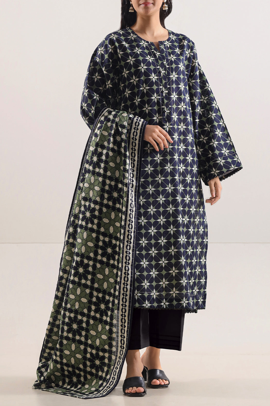 SAYA Printed Lawn 3-Piece Unstitched Suit | SA-1005