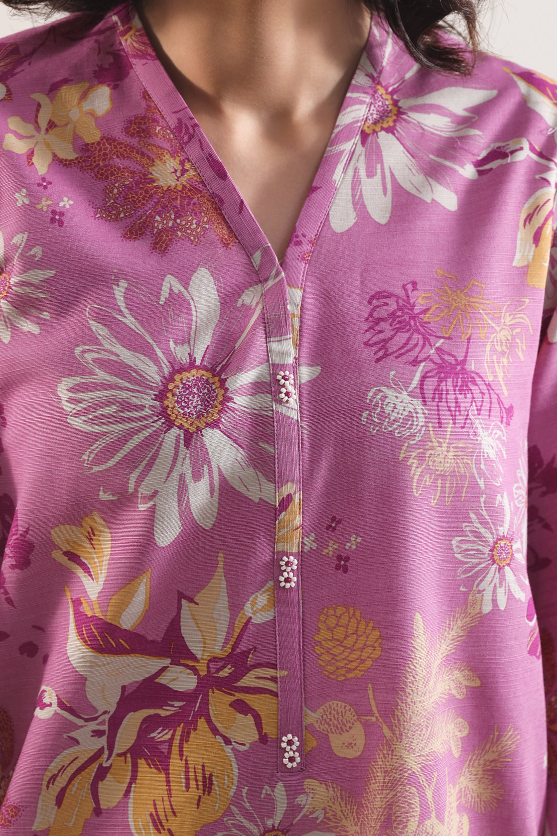 SAYA Printed Lawn 3-Piece Unstitched Suit | SA-1021