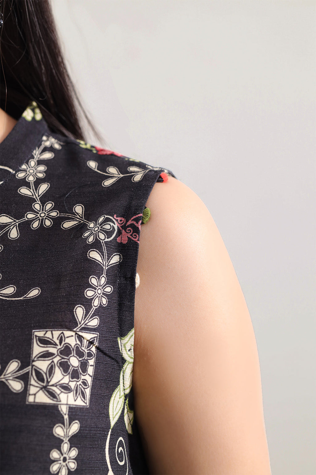 SAYA Printed Lawn 3-Piece Unstitched Suit | SA-1013