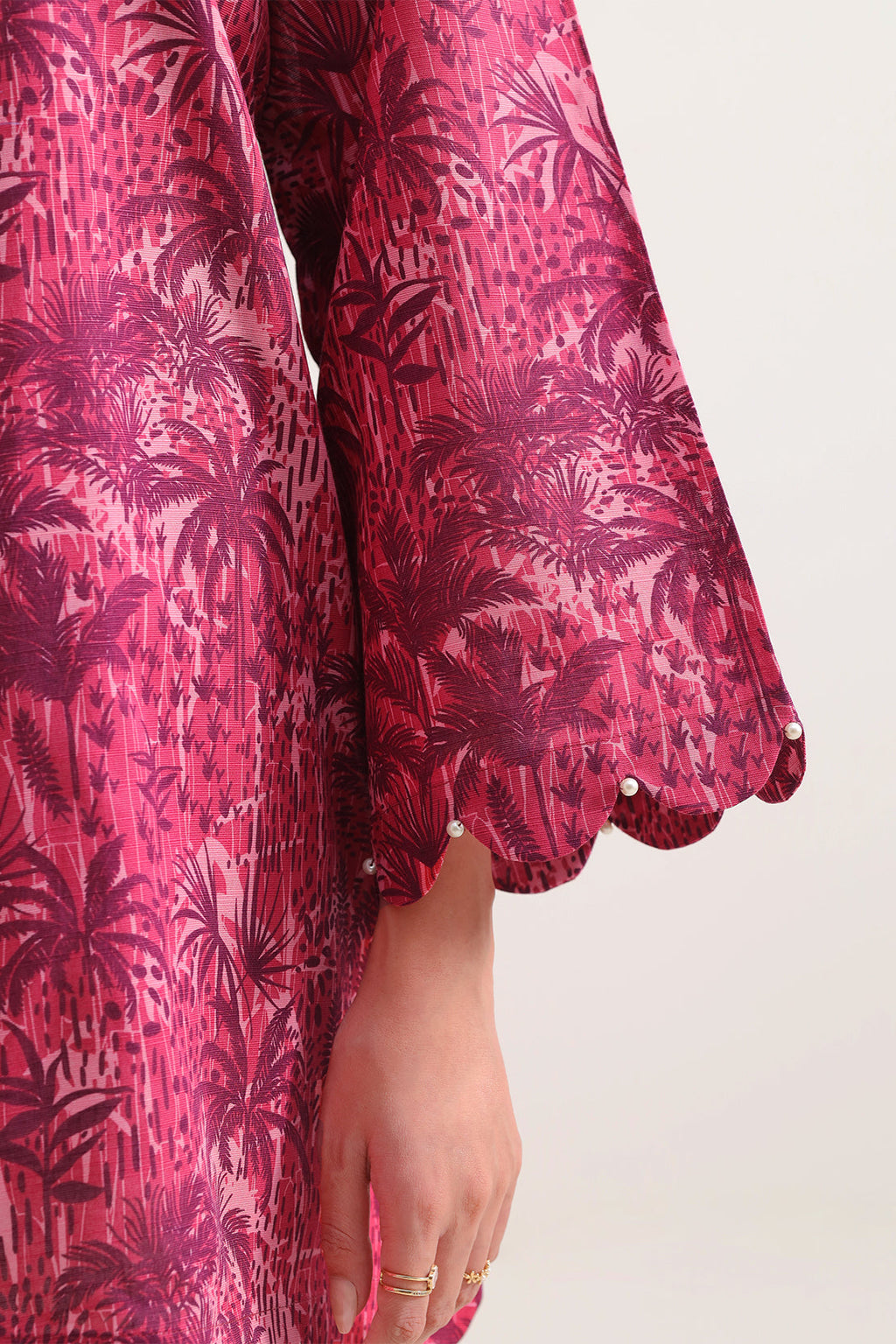 SAYA Printed Lawn 3-Piece Unstitched Suit | SA-1022